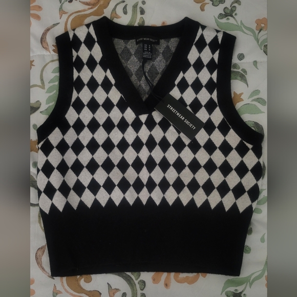 Autunm Sweater Tank Top - Picture 1 of 1